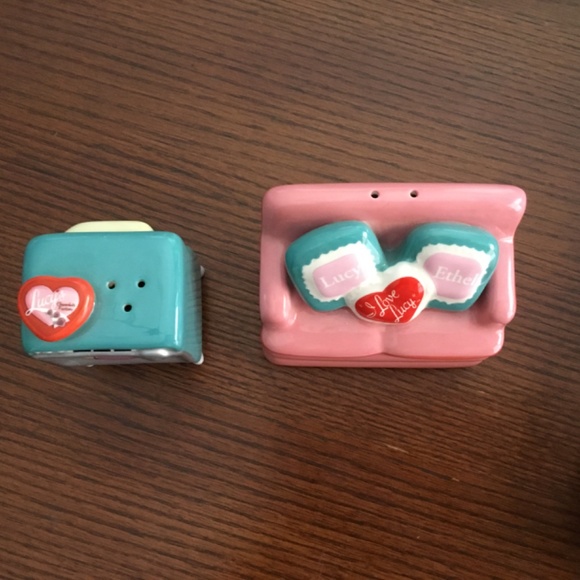 I Love Lucy Collectible Salt & Pepper Shakers “Job Switching” - Picture 3 of 6